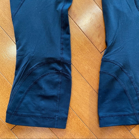 Lululemon Inspire II  crop Black legging  Size 4 - Picture 8 of 11